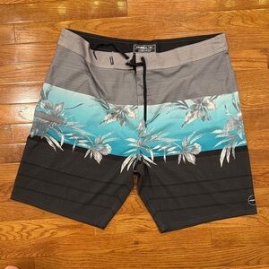 O'Neill Hyperfreak Men's Palm Print Swim Shorts